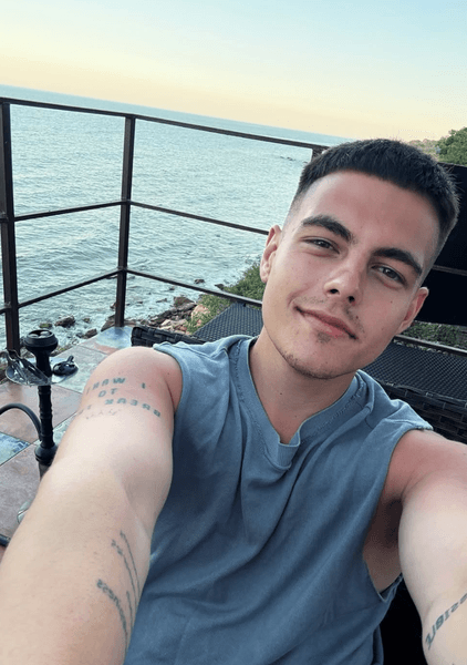 волканов Дмитрий Волканов